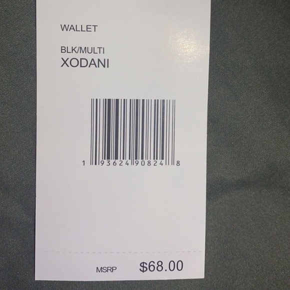 Betsey Johnson wallet on a chain - Picture 3 of 9